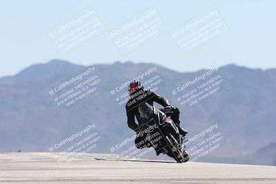 media/Oct-13-2025-Moto Forza (Mon) [[a66d839500]]/3-B Group/Session 4 (Turn 9)/